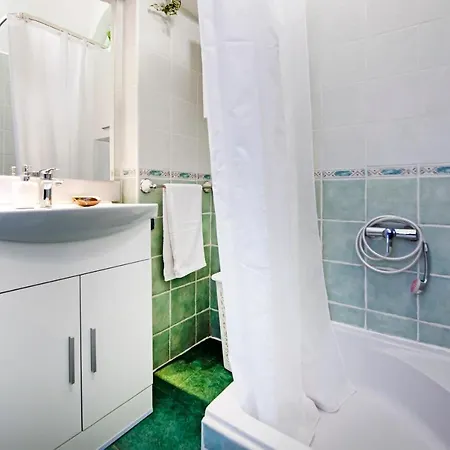 Castrum Rubini Apartment *