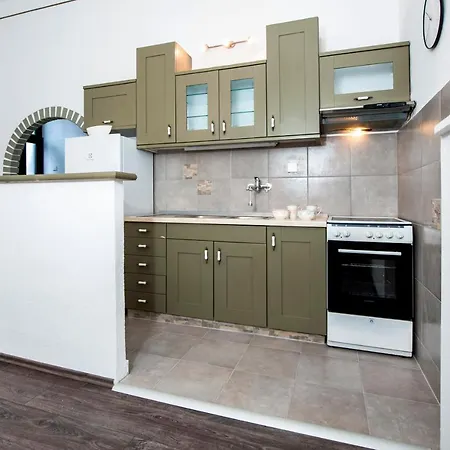 Castrum Rubini Apartment *